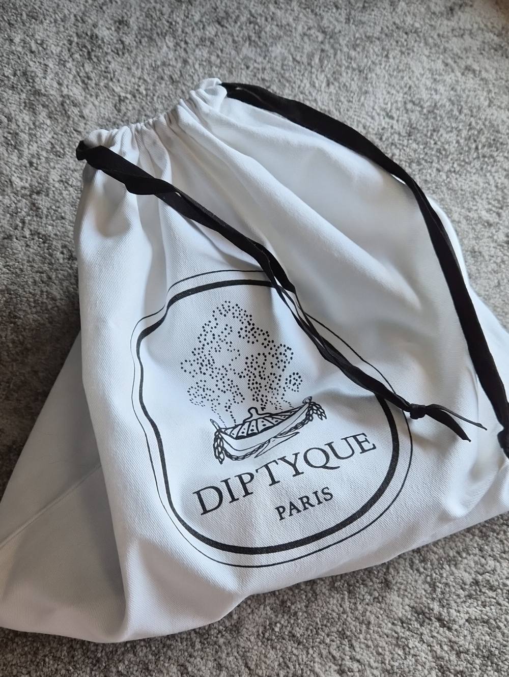 Diptyque Limited Edition Scent Set - Picture 9 of 9
